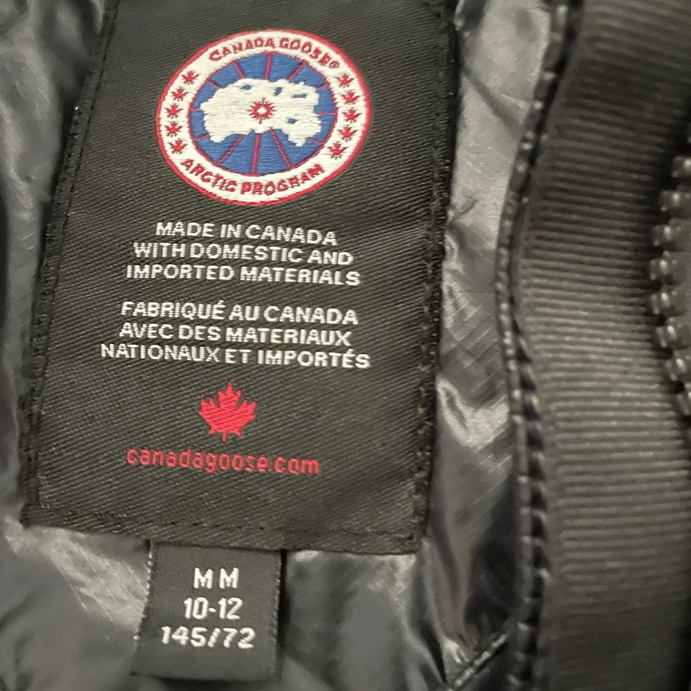 Canada Goose Kids Black Puffer Jacket - Picture 2 of 6